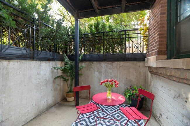 Photo - 1144 W Pratt Blvd