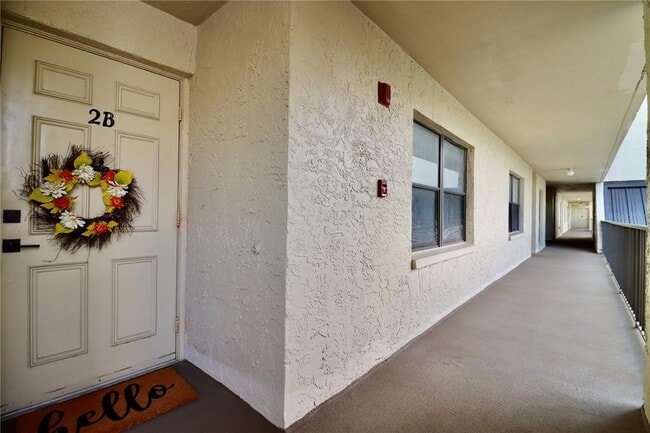Building Photo - 2700 Cove Cay Dr Unit 1-2B Rental