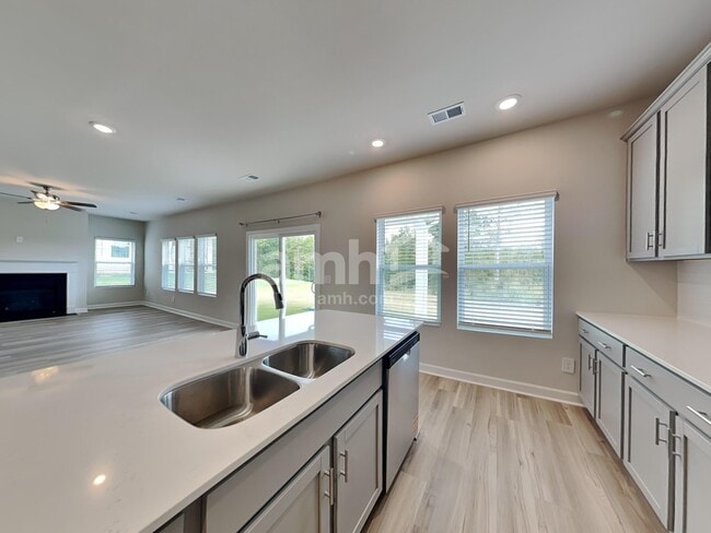 Photo - 237 Maxwell Dr