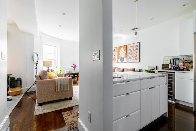 48 Cameron St Unit 2