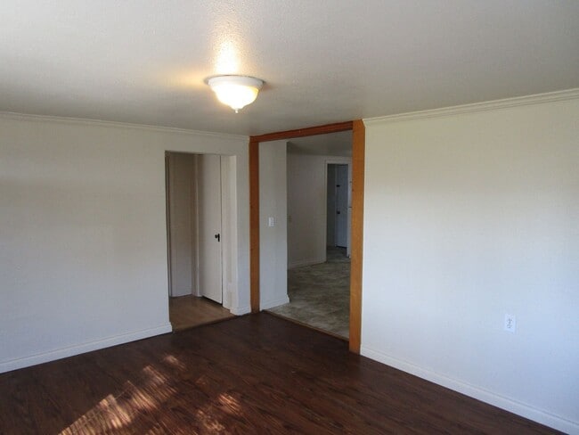 Photo - *PRICE REDUCED* 2 Bedroom Home with Large ...