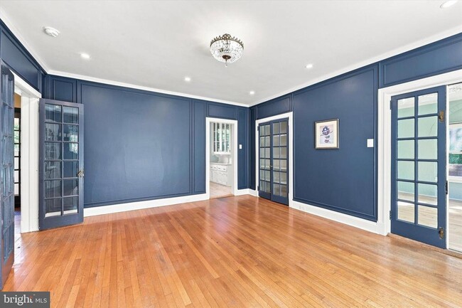 Photo - 490 Bancroft Rd