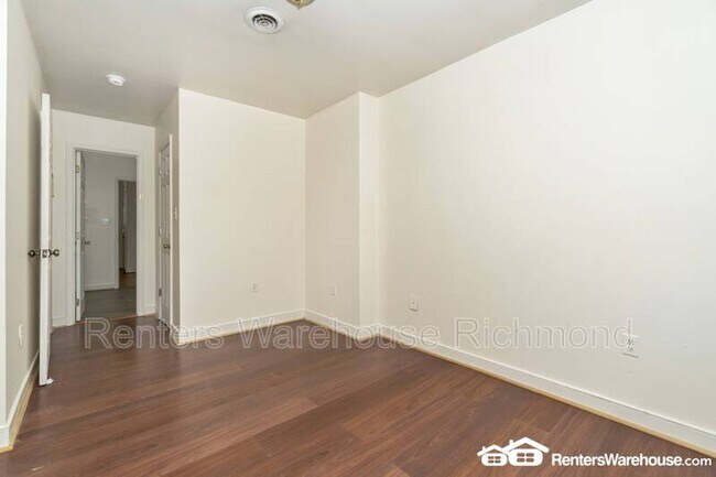 Photo - 411 Gilmer St