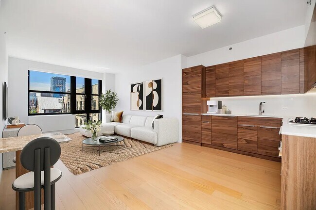 Building Photo - 171 Suffolk St Rental