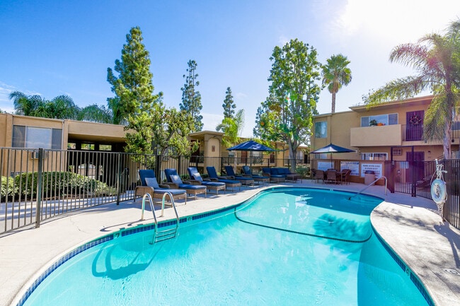 Poway Parkview - Poway Parkview Apartments