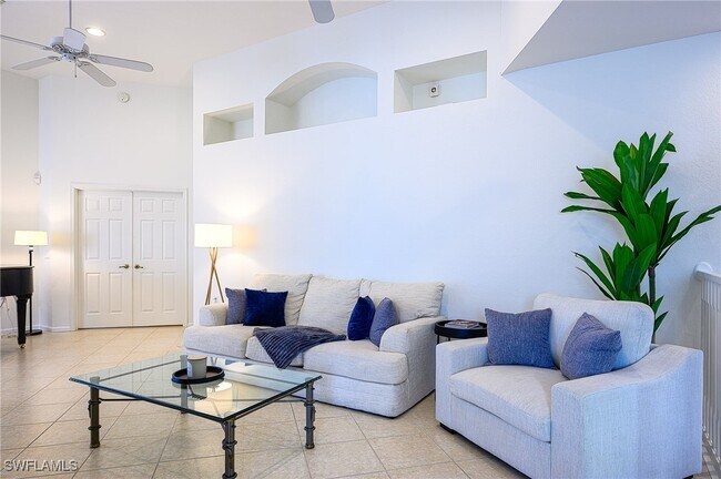 Building Photo - 7127 Blue Juniper Ct Unit 201 Rental
