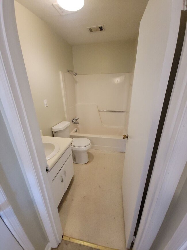 Photo - 2 bedroom/1 bath duplex in Pike Co