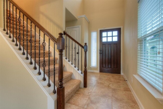 8608 White Ibis Dr