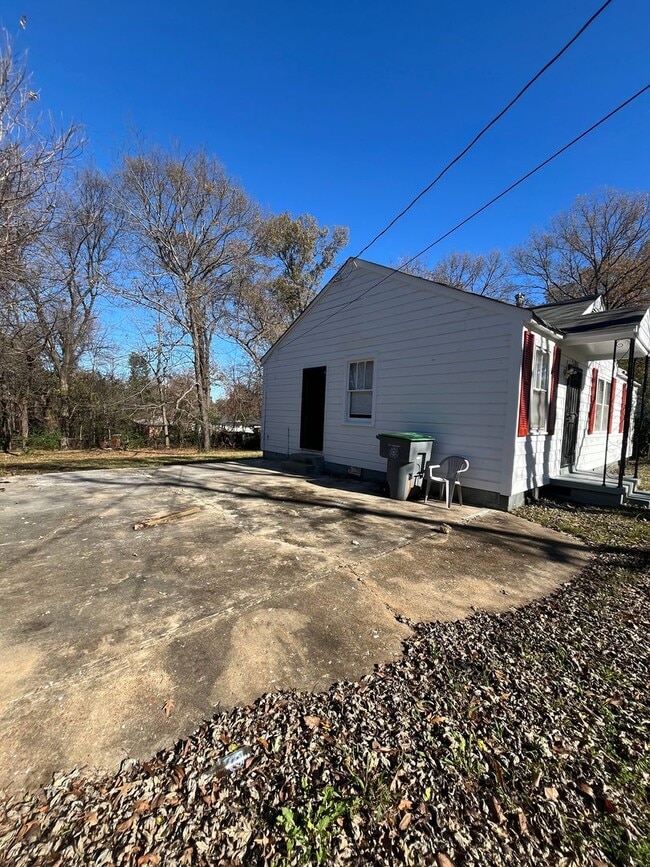 Photo - Beautiful House in quite neighborhood