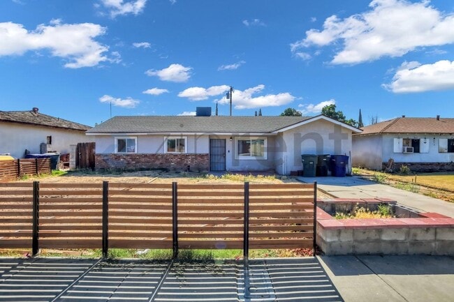 Building Photo - Unit