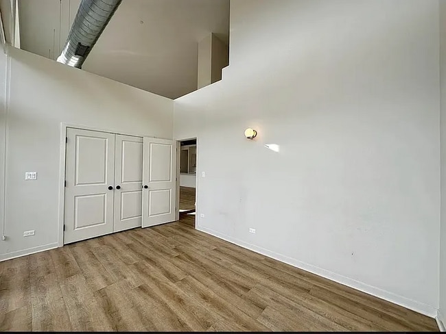 Photo - 3207 N Narragansett Ave