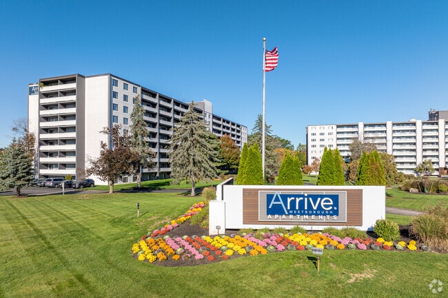 Building Photo - Arrive Westborough