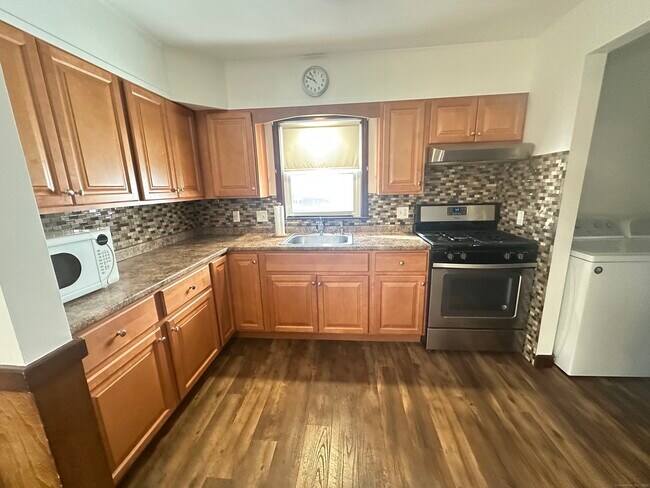 Photo - 100 4th Ave Unit 1st flr