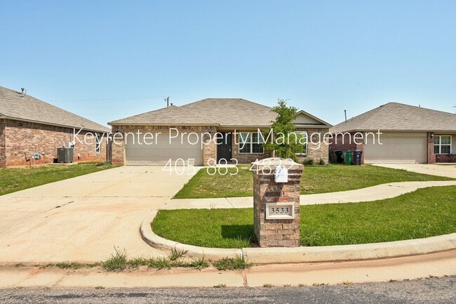Photo - Gorgeous 3 Bed 2 Bath in Moore/SE OKC