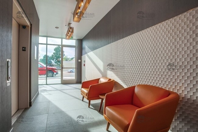 Photo - LUXURY 2 Bedroom with AC and Washer/Dryer, DOWNTOWN CARLSBAD VILLAGE