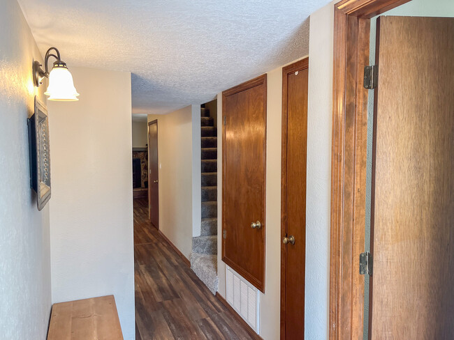 Photo - 214 Metz Dr