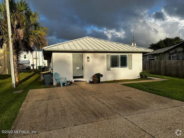 Building Photo - 1711 Naldo Ave Rental