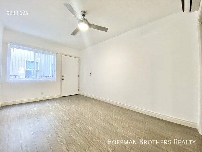 Photo - 1134 N Ogden Dr Unidad 3