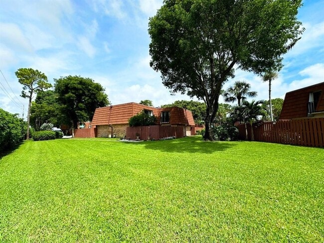 Photo - 1545 Augusta Cir