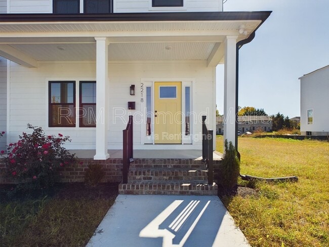 Photo - 2218 Perry St
