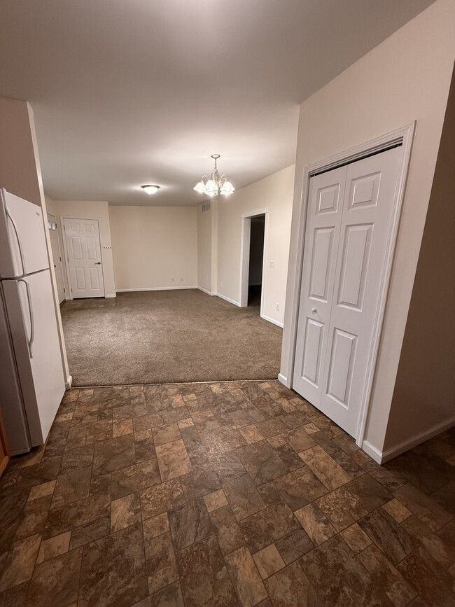 Living room - 4178 S Center St Unidad Mary Laurey