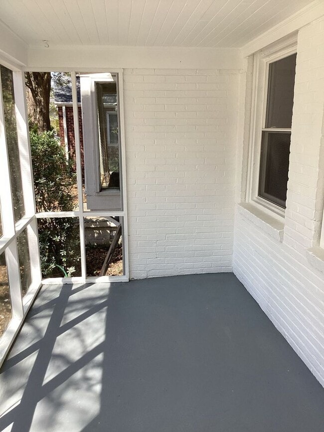 Photo - 5123 Kilbourne Rd