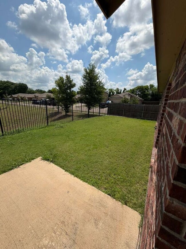 Photo - 2708 Corbo Dr