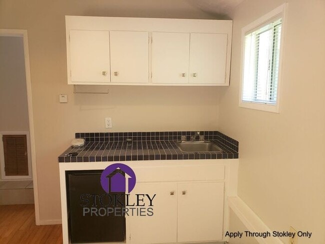 Photo - 2234 Oakvale Rd