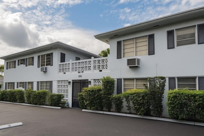 Photo - 1500 S 20th Ave