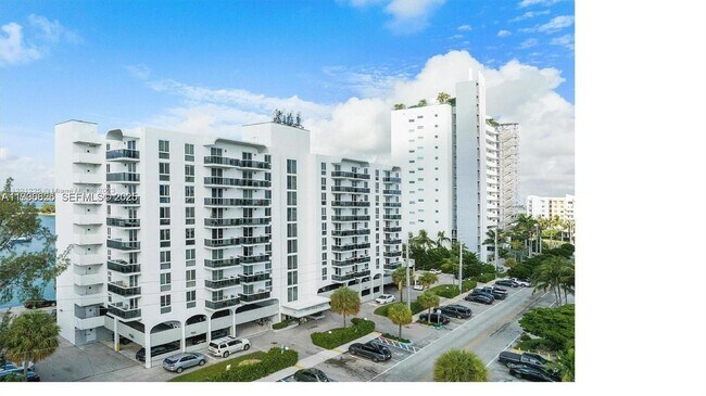 Building Photo - 7928 West Dr Unit 707