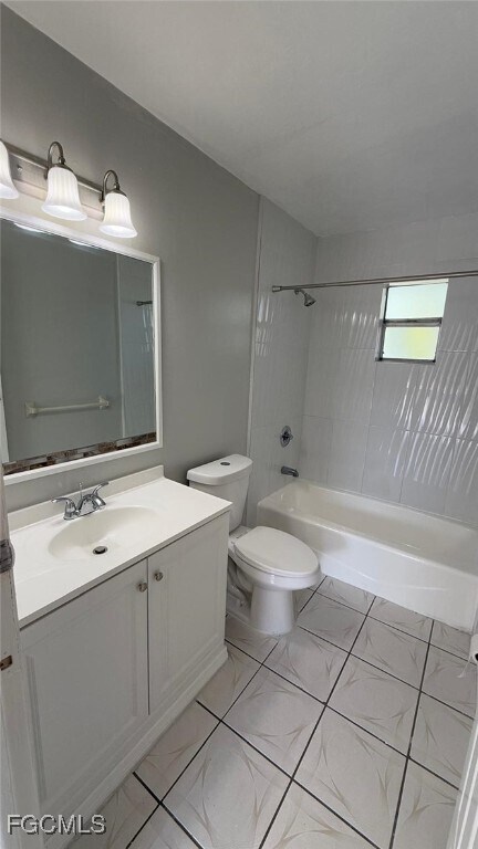 Building Photo - 15 SE 24th Ave Unit A