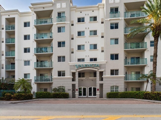 Building Photo - 6001 SW 70th St Unit 535