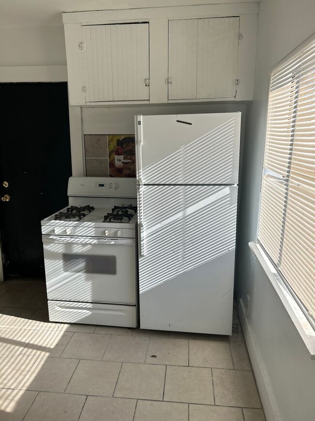 Photo - 14 Gerdon Ave Unit Lower