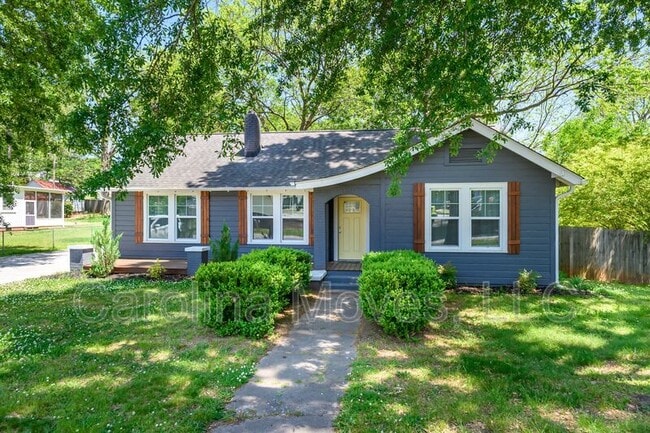 Building Photo - 306 Powell St