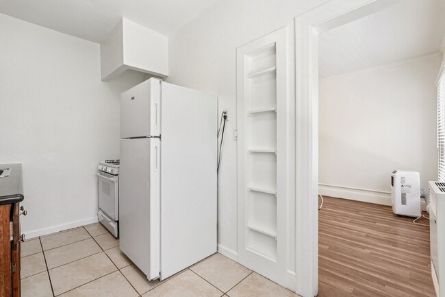 Photo - Cahuenga Apartments