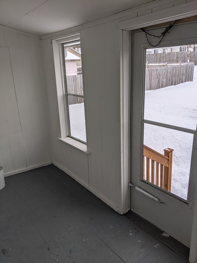 Building Photo - 1346 Euclid Ave Rental