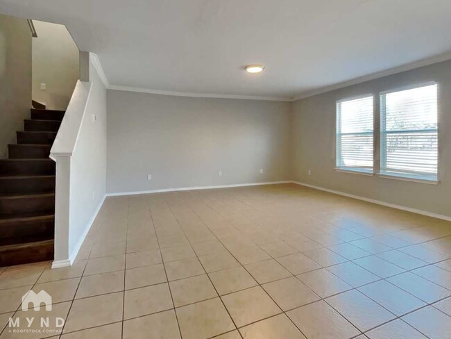 Photo - 11331 Fine Design