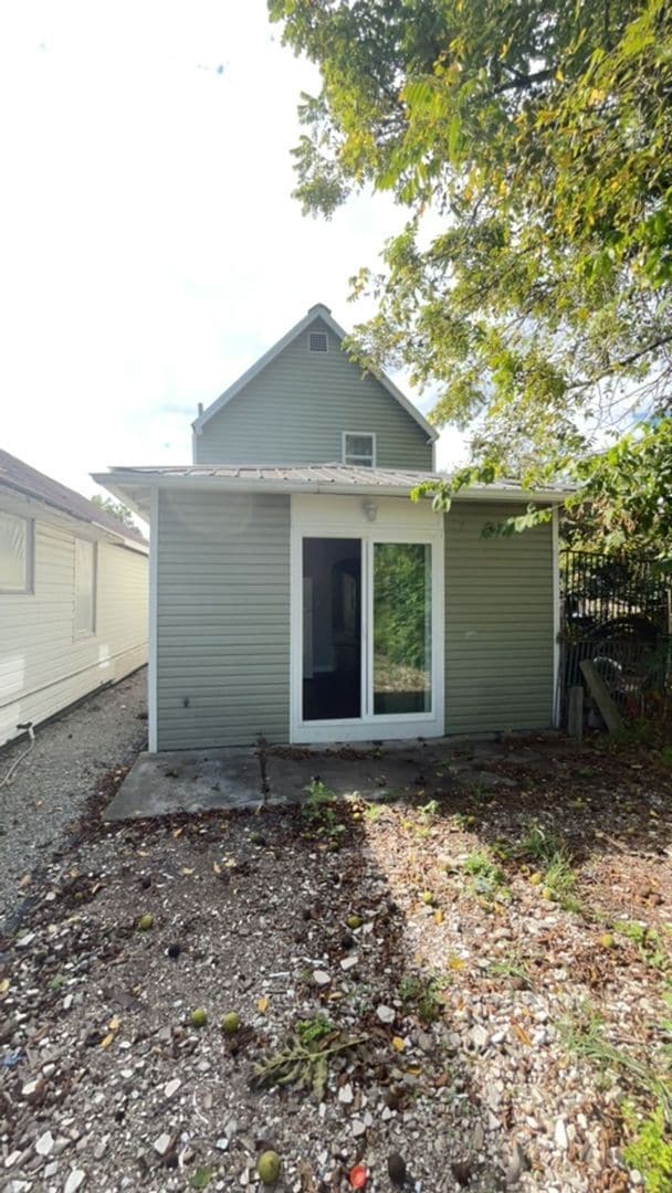 Photo - Covered Front Porch