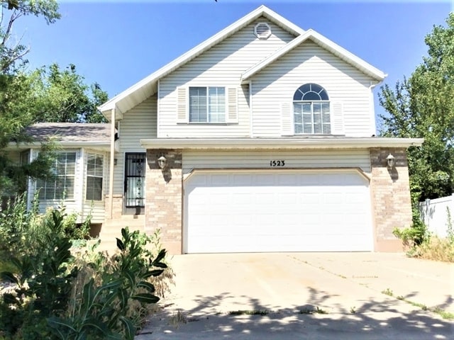 Building Photo - 1523 E 275 N