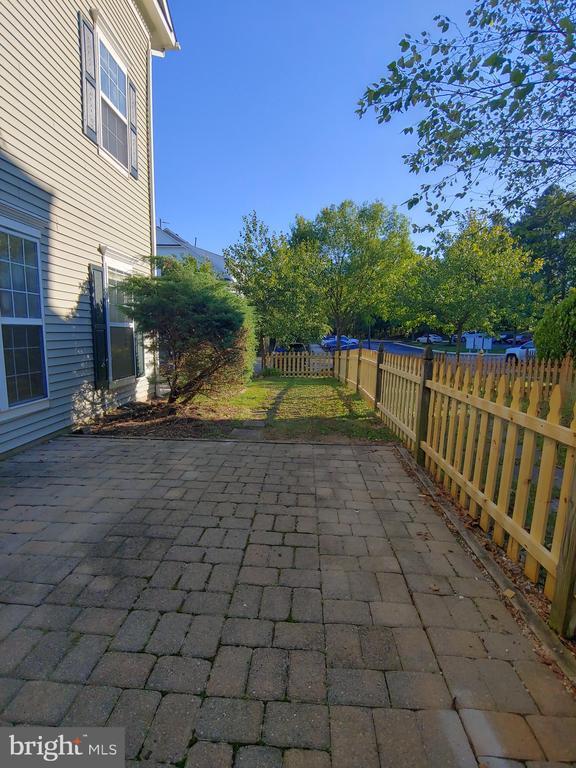 Building Photo - 814 Estuary Dr