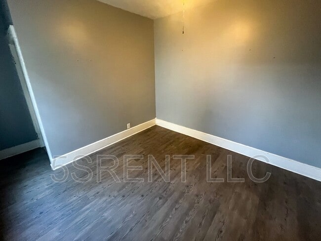 Photo - 406 Gray Ave