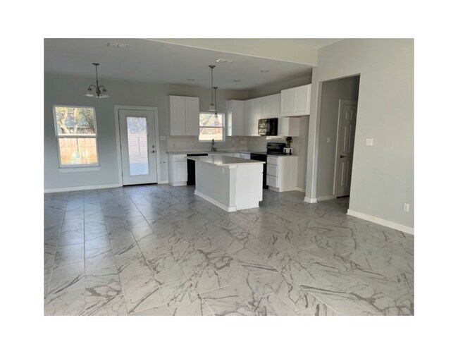 Photo - 938 Redwood Ave