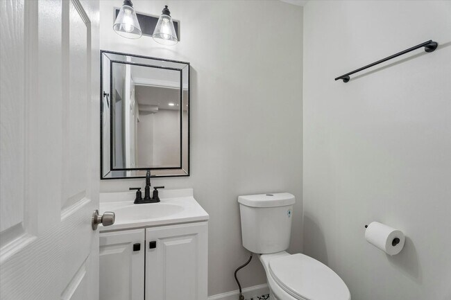 Photo - 4359 Fleming St