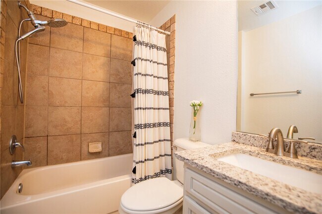 Photo - 786 W Breeze Cove