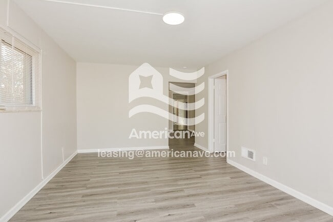 Building Photo - 710 Chambers Rd