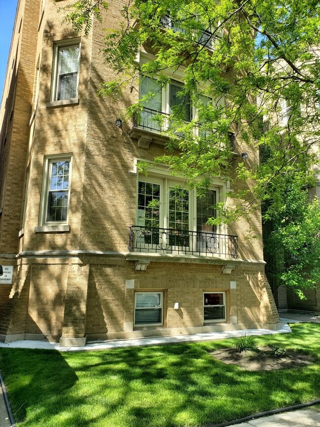 Photo - 2150 W Arthur Ave Condo Unit 1