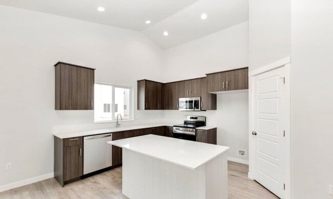 Photo - 6290 W Karpathos St