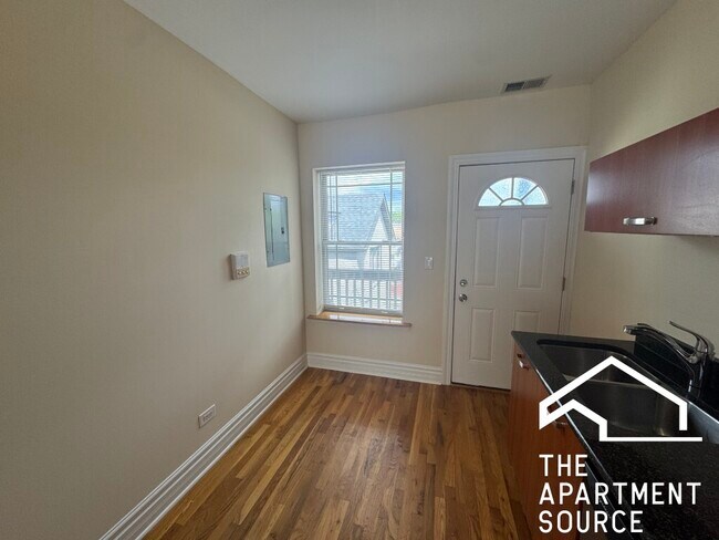 Photo - 3650 W Berteau Ave Condo Unit 3