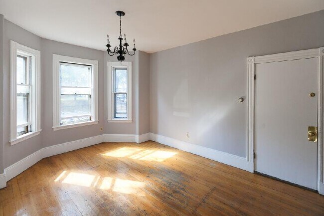 Photo - 47 Cornwall St Unit 1