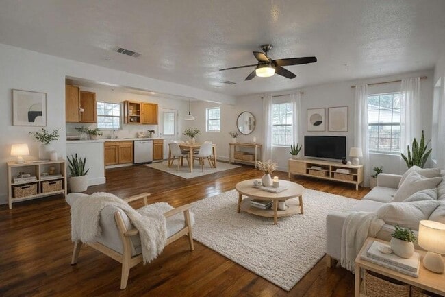 Photo - 4611 Milburn Ln